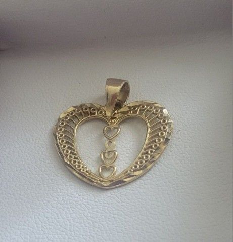 14 K GOLD HEART PENDANT