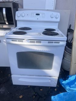 GE Stove 