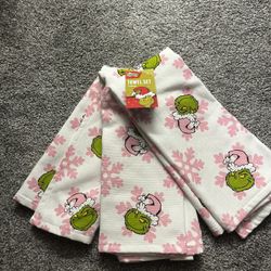 Dr. Seuss Grinch Pink and Green Holiday Set