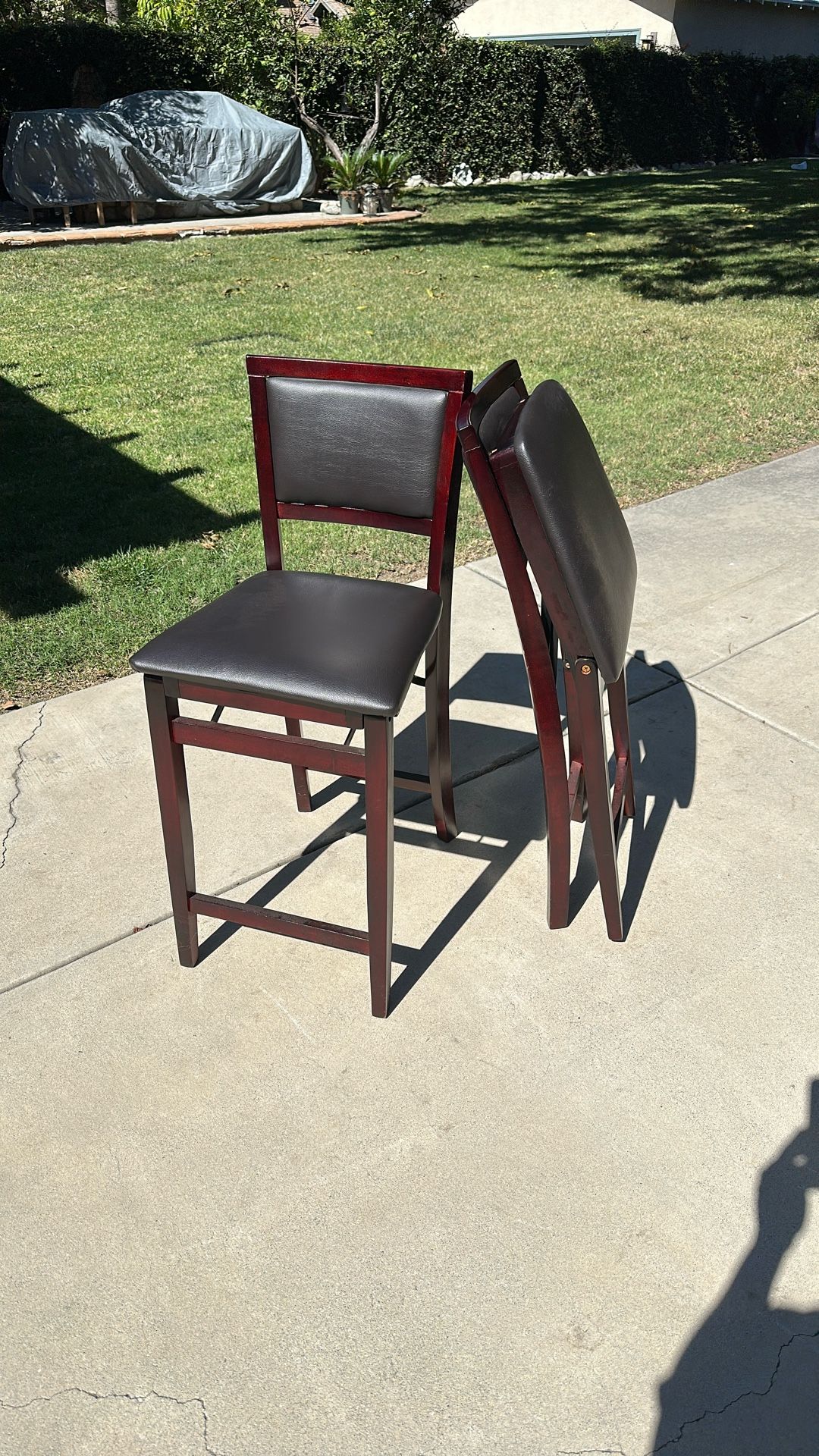 Folding Chairs/Stools