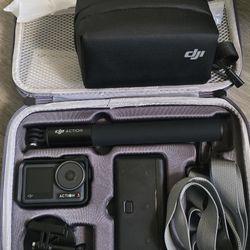 DJI - Mic 2 Wireless Omnidirectional MicrophoneDJI Osmo Action 3 Adventure Combo Action Camera 4K Waterproof for vlogs Youtube