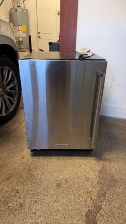 Kitchen aid fridge