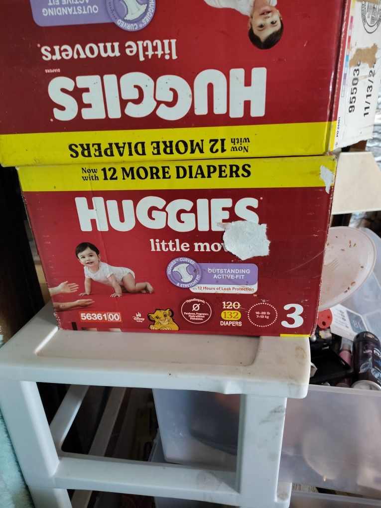 HUGGIES Size 3