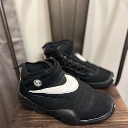 Nike Air Shake Ndestrukt  AA2888-001 Dennis Rodman Black White Youth Size 5.5Y