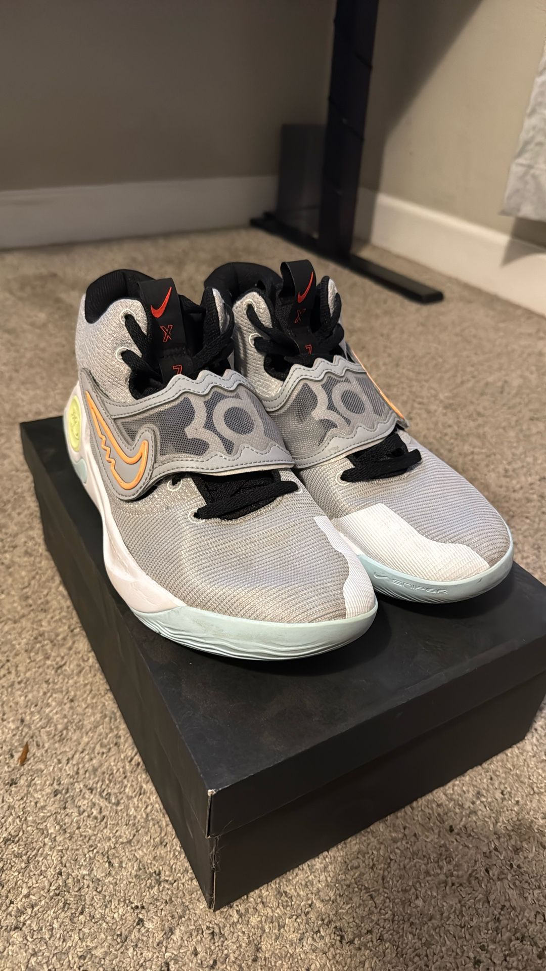 NIKE KD Trey 5 X