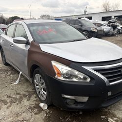 2014 Nissan Altima S 2.5L For Parts