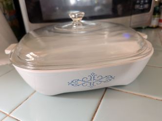Vtg Corningware Skillet w/ Lid