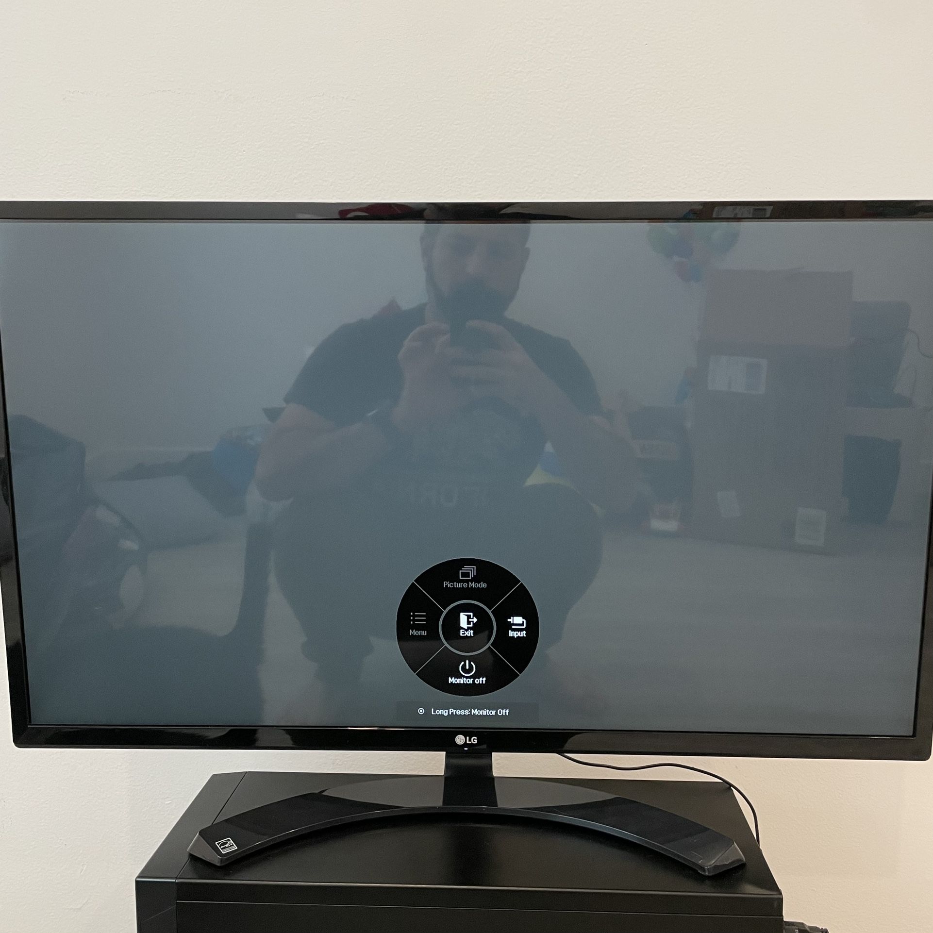 LG 32” Computer Monitor 32MA70HY P for Sale in Los Angeles, CA OfferUp