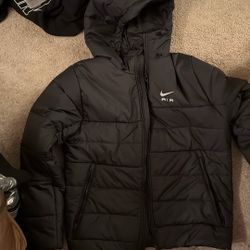 Men’s Nike Hooded Puffer Jacket 
