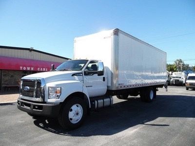 Ford F750 26-Footer Box Truck With Liftgate 