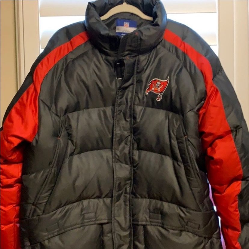 Reebok NFL Buccaneers Bubble Jacket L