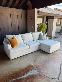 White Boucle couch ( delivery available )