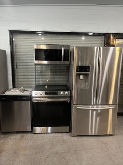 🔥 4-Piece Kitchen Appliance Set – Ready to Go! 🔥