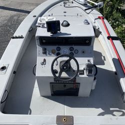 Silver King Grand Master Flats Boat-Bass Boat