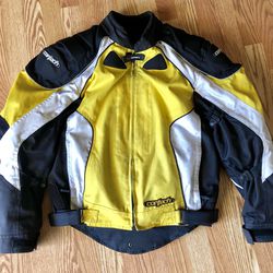 Motorcycle jacket with inner removable vest and air vents