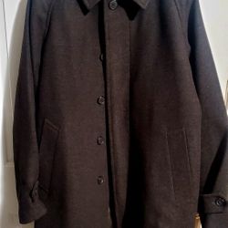 UNIQLO Coat SZ Medium $80