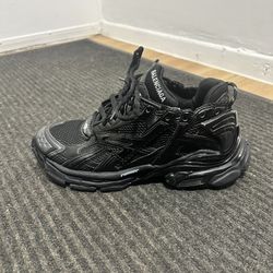 Balenciaga runners