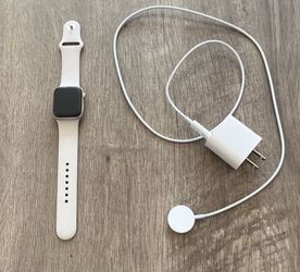 beige apple watch SE