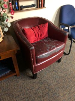 Free chairs and trunk