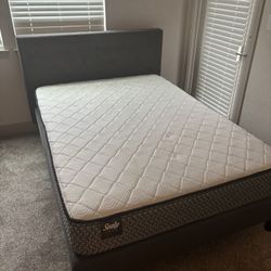 Full Size Bed 