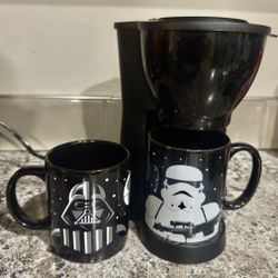 Coffee Maker with Star Wars Mugs 💵 Cafetera con Tazas de Star Wars