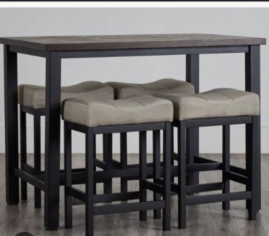 High Top Kitchen Table With 4 Stools