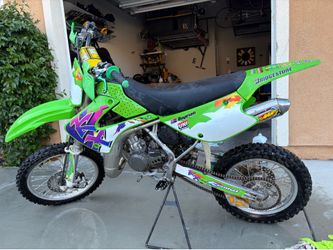 2008 KX 85