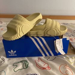 Adilette22