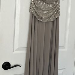 Elegant New Maxi Dress Size 6