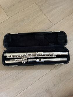 Yamaha Flute ( YFL-200AD)