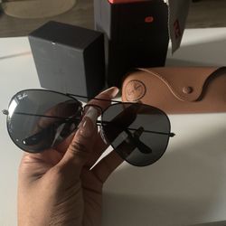 Ray Ban Aviator Sunglasses