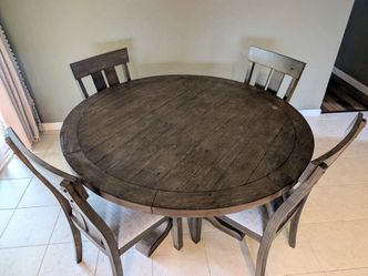 Round Farm Style Dining Table and Chairs