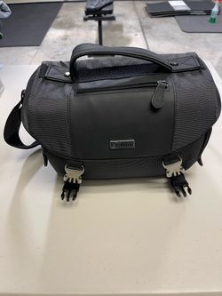 Nikon camera carrying case
