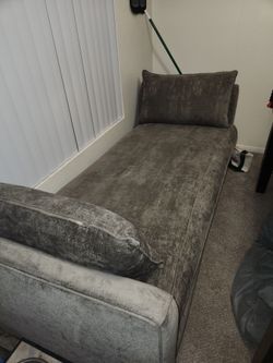 Chaise Lounge Chair