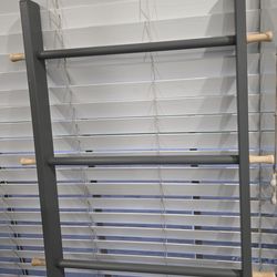 Grey wood blanket hoodie ladder holder