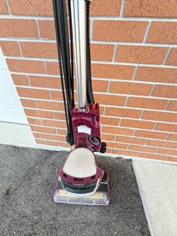 Shark Navigator Upright Vacuum Cleaner with Self-Cleaning Brushroll, CU530.  Used in good condition with some  cosmetic blemishes. These blemishes are
