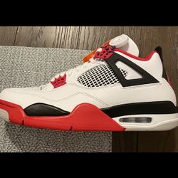 Jordan 4 Fire Red Size 12 