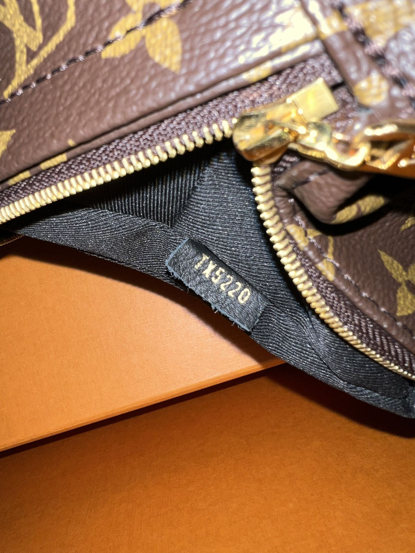 LV Palm Spring backpack PM MM GM 💐💐💐💐💐  Louis vuitton handbags  neverfull, Louis vuitton bag outfit, Louis vuitton handbags outlet