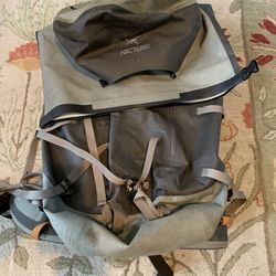 arcteryx naos 70 Backpack Pack hiking climbing waterproof