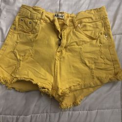 yellow shorts
