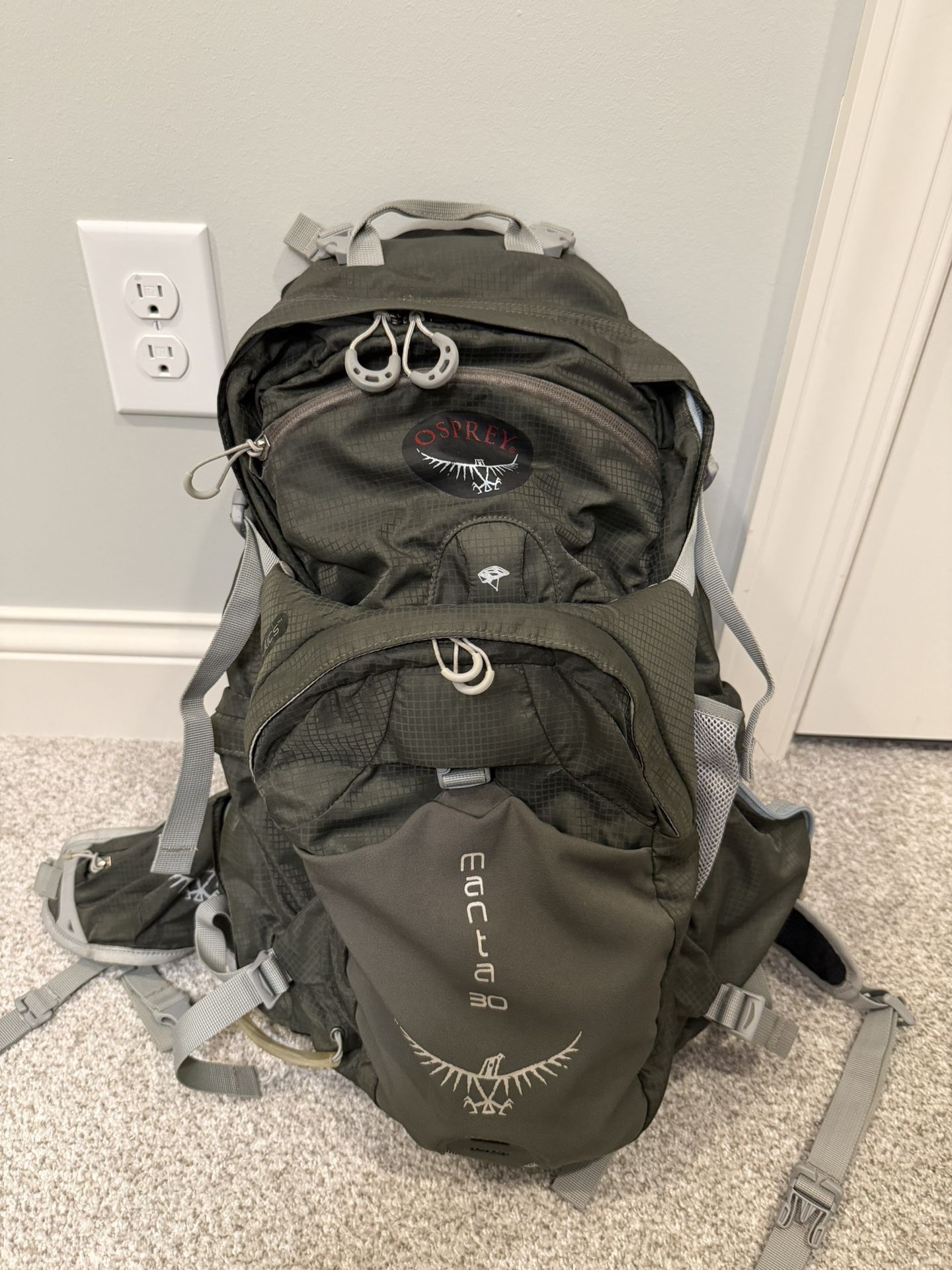 Osprey Manta 30 Backpack