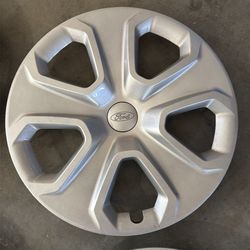 Hub caps Ford