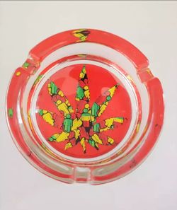 Rasta Cannabis Pot Leaf Cigarette Ashtray - BRAND NEW