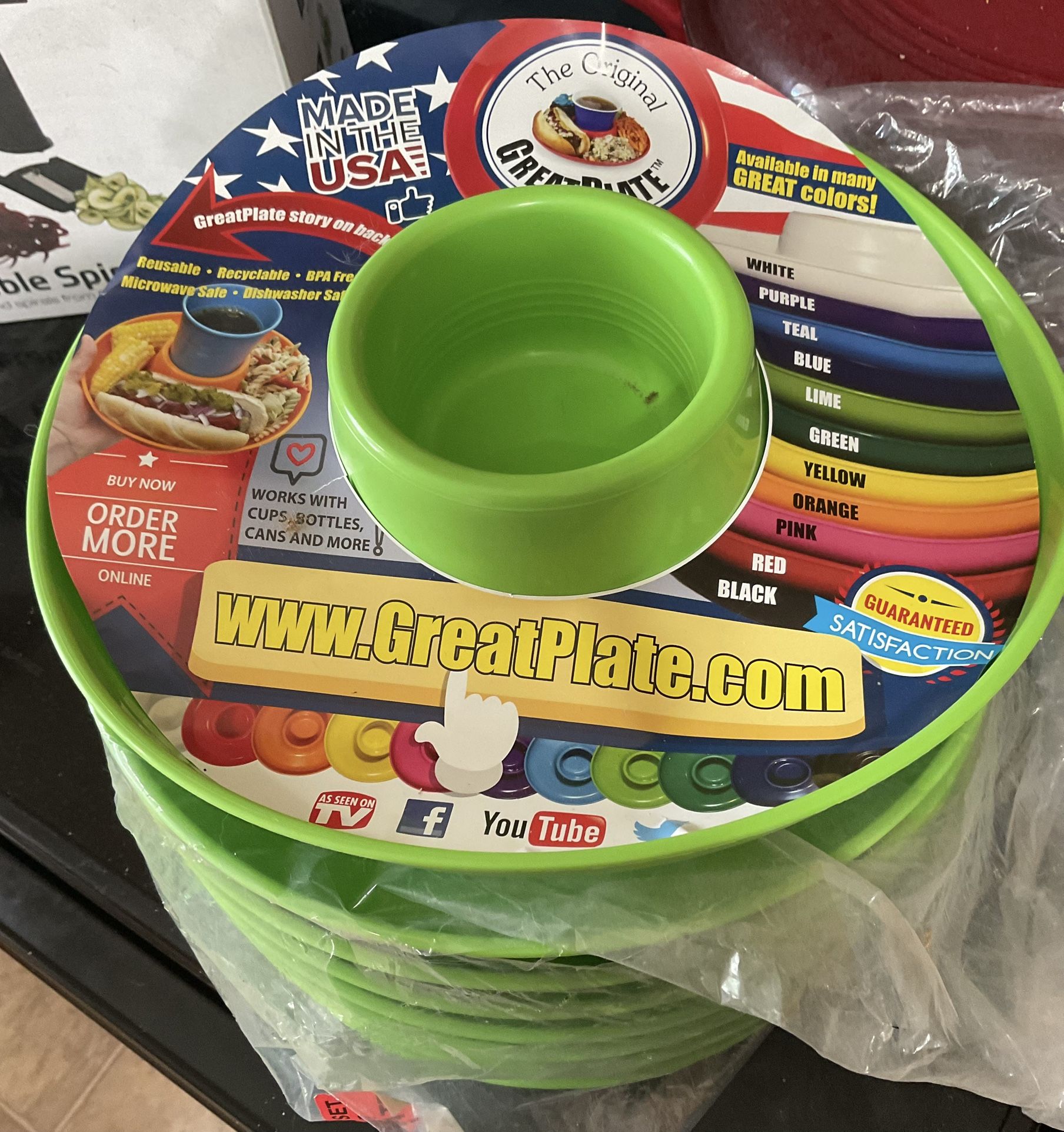 New 8-Piece GreatPlate Dinnerware Set – Never Used