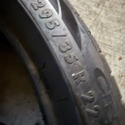 Porsche Macan 295/35/22 Continental Rx (2 Tires) $300.00/ Both 