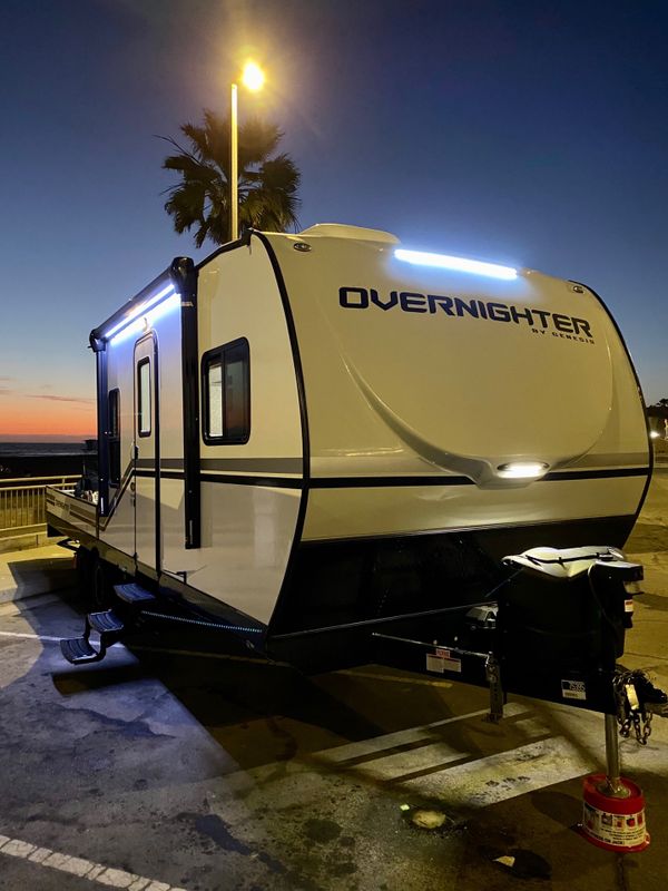 2020 Genesis Supreme Overnighter 1214.6RK Toyhauler for Sale in