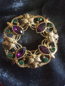 Christmas pins & pretty scarf pins / welcome to visit