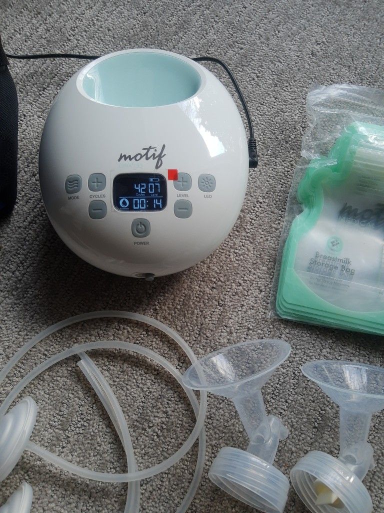 Like New Motif Breast Milk Machine With Accessories In Heber City