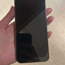 Iphone 15pro max 550$ 