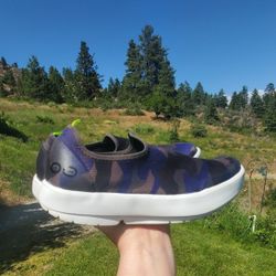 OOFOS OOmg eeZEE Womens Comfort Walking Shoes Size 9